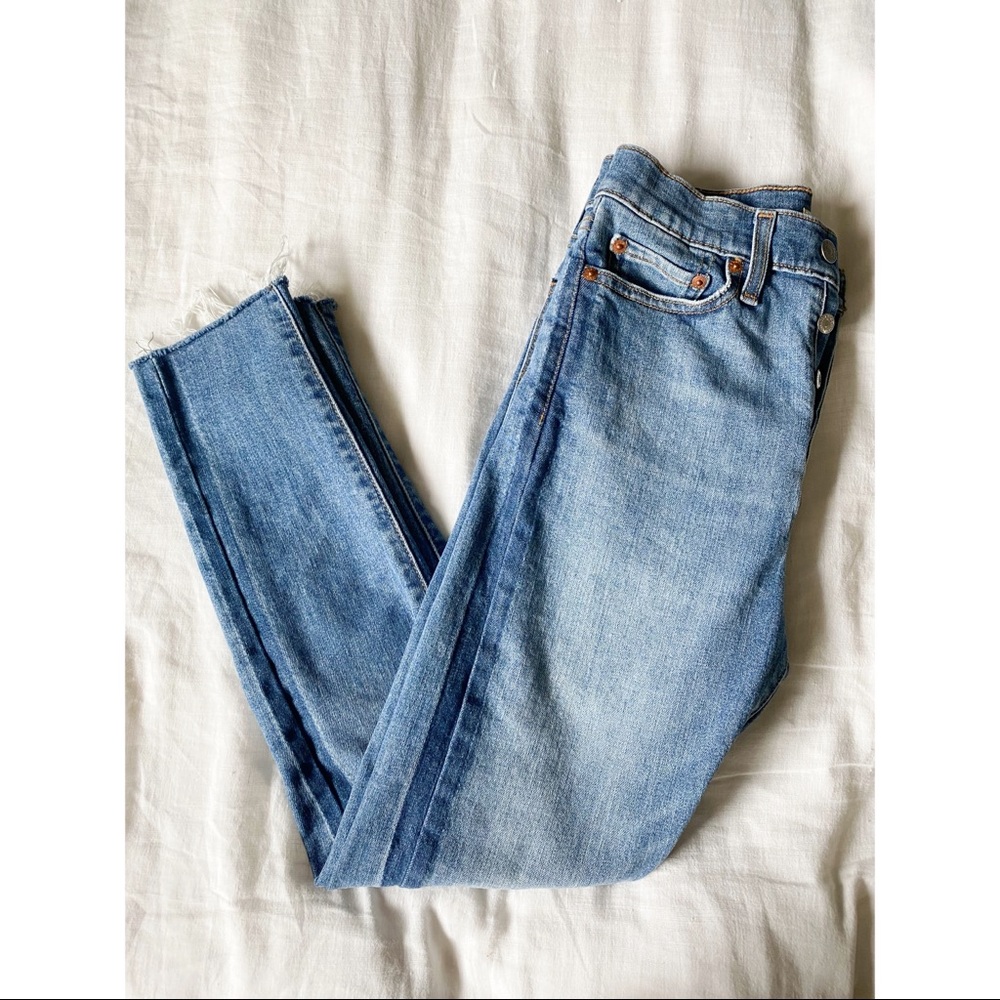 Levi’s “wedgie skinny” jeans